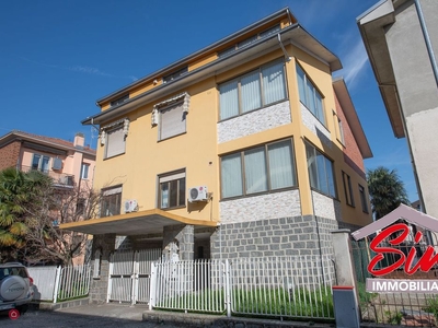 Casa indipendente in Vendita in Corso Milano 62 A a Novara