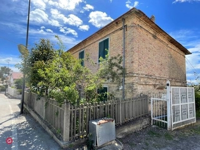 Casa indipendente in Vendita in Via Colle Innamorati 247 a Pescara