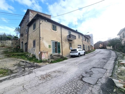 Casa semi indipendente in C.s. Ossaia 14 in zona Ossaia a Cortona