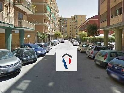 Garage / posto auto in vendita a Salerno Pastena
