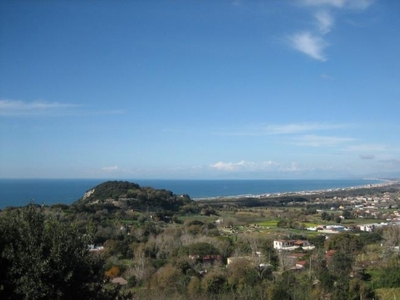 Altro in vendita a Bacoli, Frazione Fusaro, Strada Provinciale Scalandrone 95