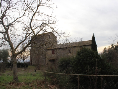 Rustico casale in la Torre in zona Sensano a Volterra