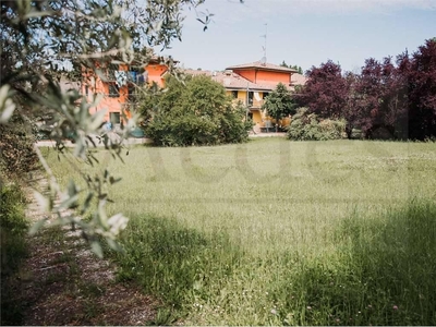 Terreno edificabile in vendita a Castelvetro Di Modena