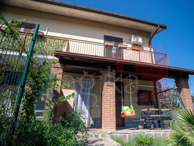 Villa a schiera in vendita a Bornasco Pavia