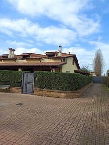 Villa a schiera in vendita a Capena Roma Bivio Di Capannelle