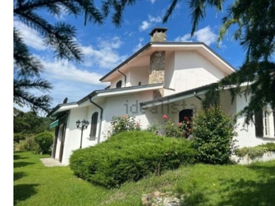 Casa indipendente in vendita a Borgo Val di Taro, Frazione Monticelli Sinistra Taro