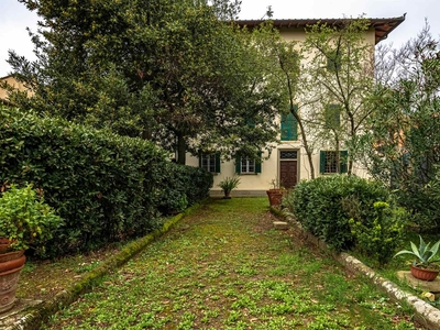 Villa in vendita a Carmignano Prato Comeana