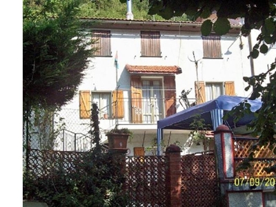 Villa in vendita a Torriglia, Frazione Scoffera