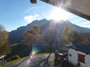 Appartamento a Serina con giardino