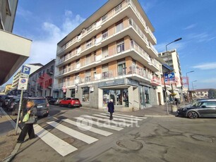 Appartamento in Affitto in Corso Repubblica a Arona