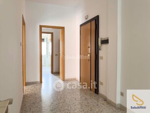 Appartamento in Affitto in Piazza Federico II 16 a Pomezia