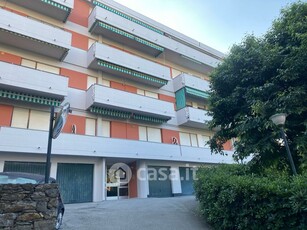 Appartamento in Affitto in Salita Guardastelle 15 a Rapallo