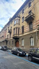 Appartamento in Affitto in Via Alessandro Vittorio Papacino a Torino