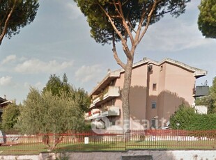 Appartamento in Affitto in Via Andrea Millevoi 801 a Roma