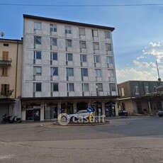 Appartamento in Affitto in Via Bellinzona 347 a Como
