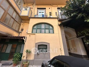 Appartamento in Affitto in Via Bisignano a Napoli