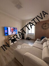 Appartamento in Affitto in Via della Libertà a Genova