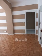 Appartamento in Affitto in Via F.lli Rosselli 12 a Asti