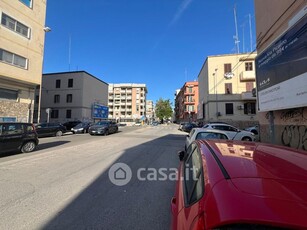 Appartamento in Affitto in Via Giulio Petroni a Bari