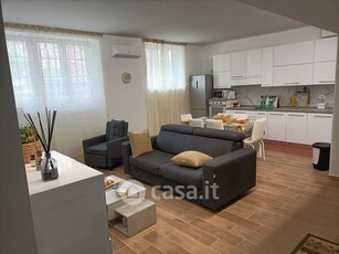 Appartamento in Affitto in Via Giuseppe Garibaldi 19 a Cesano Boscone