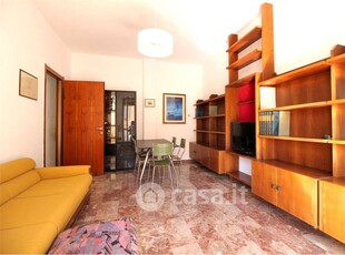Appartamento in Affitto in Via Jacopo Rezia 8 a Como