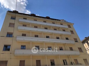 Appartamento in Affitto in Via Luigi Cibrario 37 a Torino