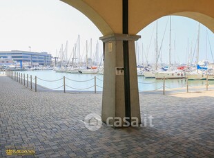 Appartamento in Affitto in Via Luigi Cibrario a Genova