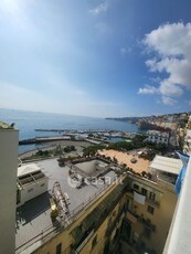Appartamento in Affitto in Via Mergellina a Napoli