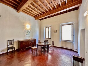 Appartamento in Piazza San Felice in zona Centro Oltrarno, Santo Spirito, San Frediano a Firenze