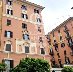 Appartamento in vendita a Roma - Zona: Re di Roma