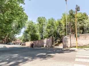 Appartamento in Via Di Donna Olimpia, Roma (RM)