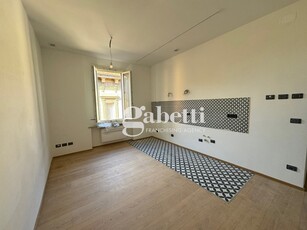 Appartamento in Via Solferino, Bologna (BO)