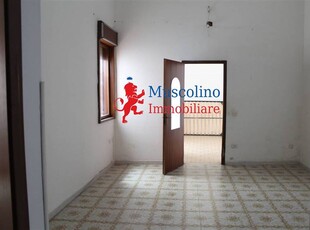 Appartamento in Via Vittorio Veneto in zona Centro a Mazara del Vallo