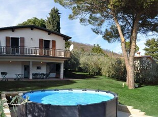 Casa a Barcuzzi con giardino e terrazza