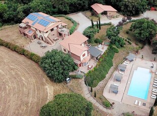 Casa a Montefiascone con barbecue, idromassaggio e piscina