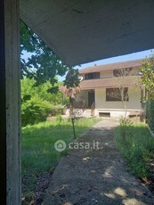 Casa Bi/Trifamiliare in Affitto in Via Ceccano a Frosinone