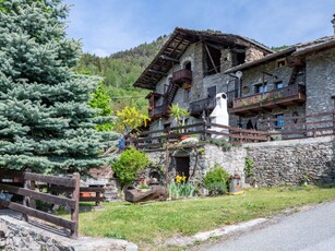 Casa con giardino e barbecue + vista panoramica