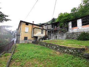 Casa singola in Via Filistei in zona Pedemonte a Berbenno di Valtellina