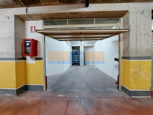 Garage / posto auto in affitto a Modugno Bari