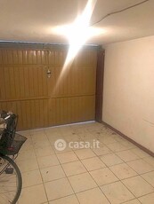 Garage/Posto auto in Affitto in Piazzale Italia a Montecatini-Terme