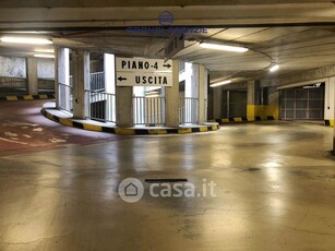Garage/Posto auto in Affitto in Via Emilio Casa a Parma