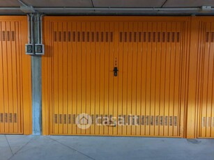 Garage/Posto auto in Affitto in Via Envie 8 /A a Torino