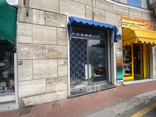Negozio/Locale commerciale in Affitto in Via Bologna 72 a Genova