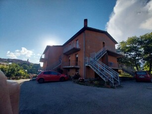 Quadrilocale in Via Degli Abeti 5 in zona Frazioni: Monticello Amiata a Cinigiano