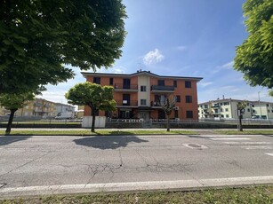 Trilocale abitabile in zona Centro Urbano a Castel D'Ario