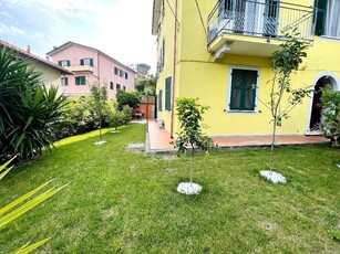 Trilocale con giardino, La Spezia la chiappa