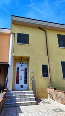 Villa a schiera in Via Caravaggio 13 a Lioni