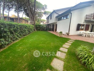 Villa in Affitto in Via J. F.Kennedy 47 a Castiglione della Pescaia