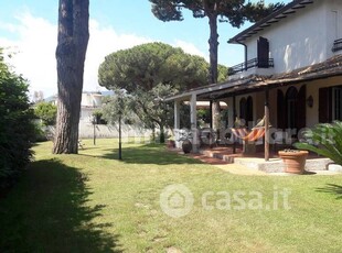 Villa in Affitto in Via Terracina a San Felice Circeo