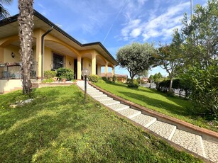 Villa in Via Ruffilli 3 a Villimpenta
